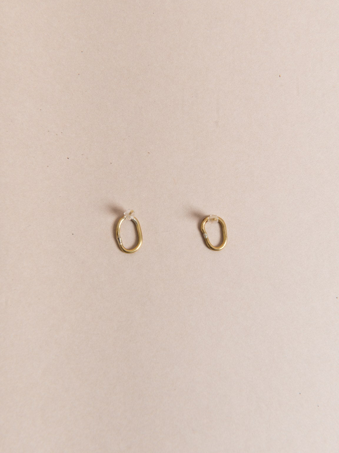 N°7 Loop Earring